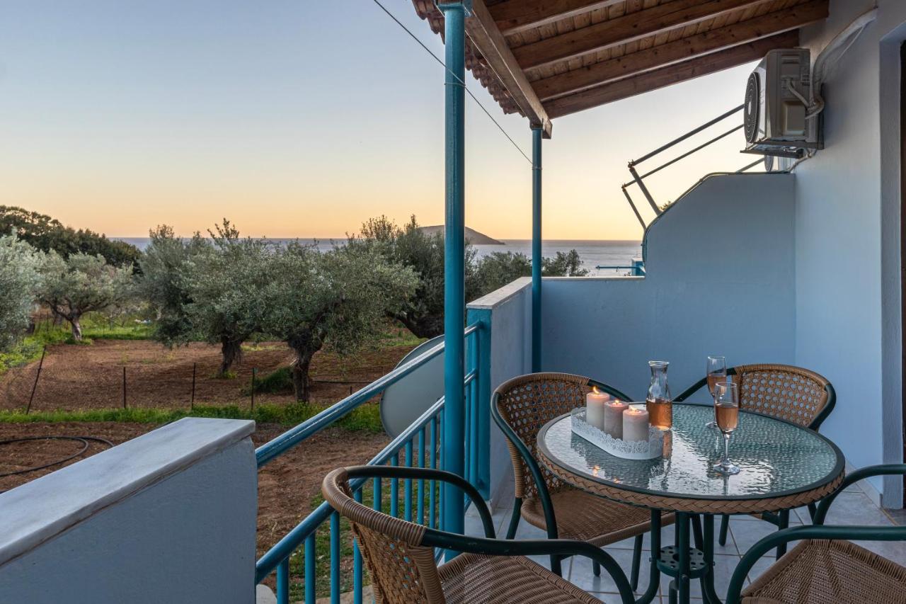 Secret Summer Havens - Perfectly Secluded Getaways Vasilítsion Exterior foto