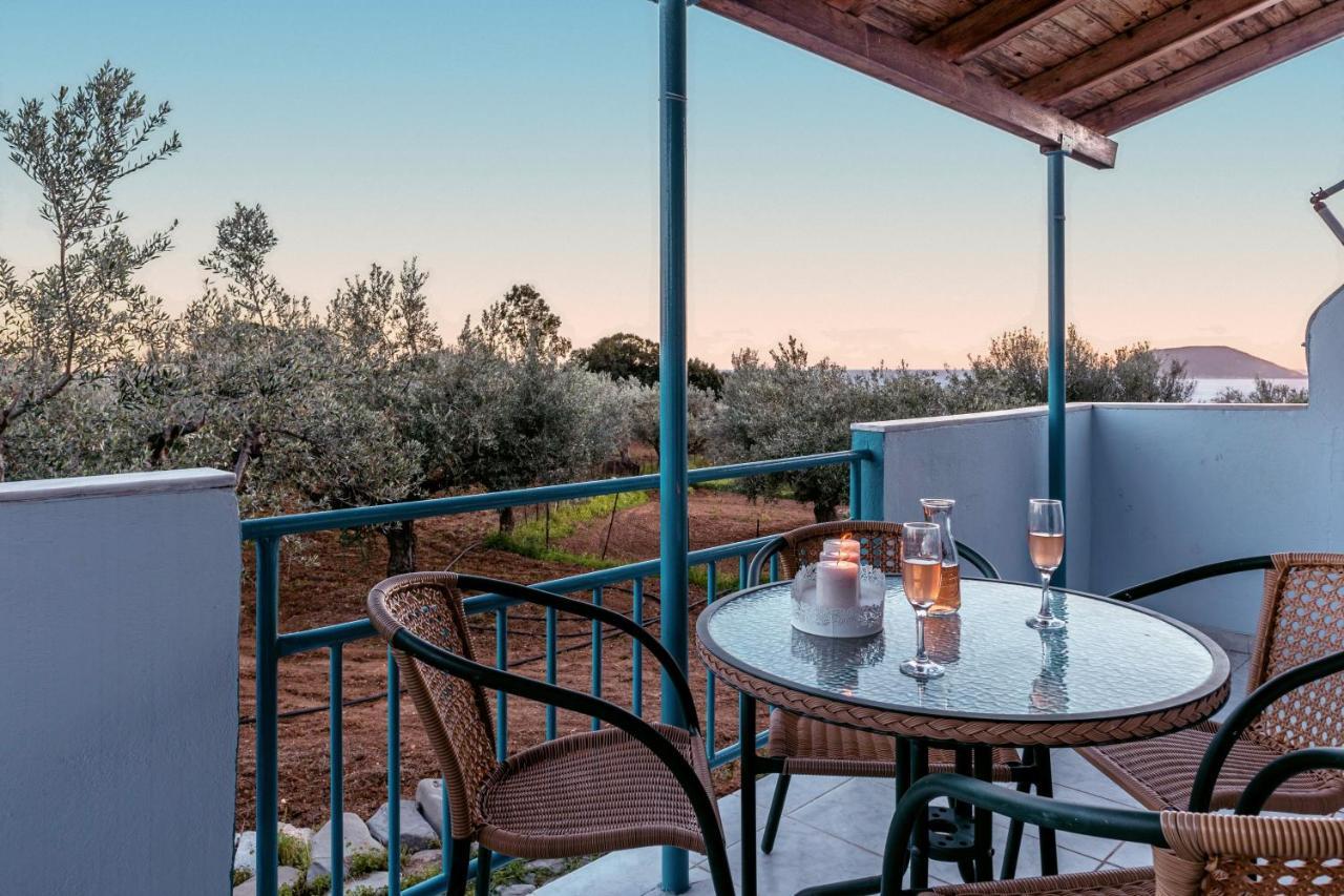 Secret Summer Havens - Perfectly Secluded Getaways Vasilítsion Exterior foto